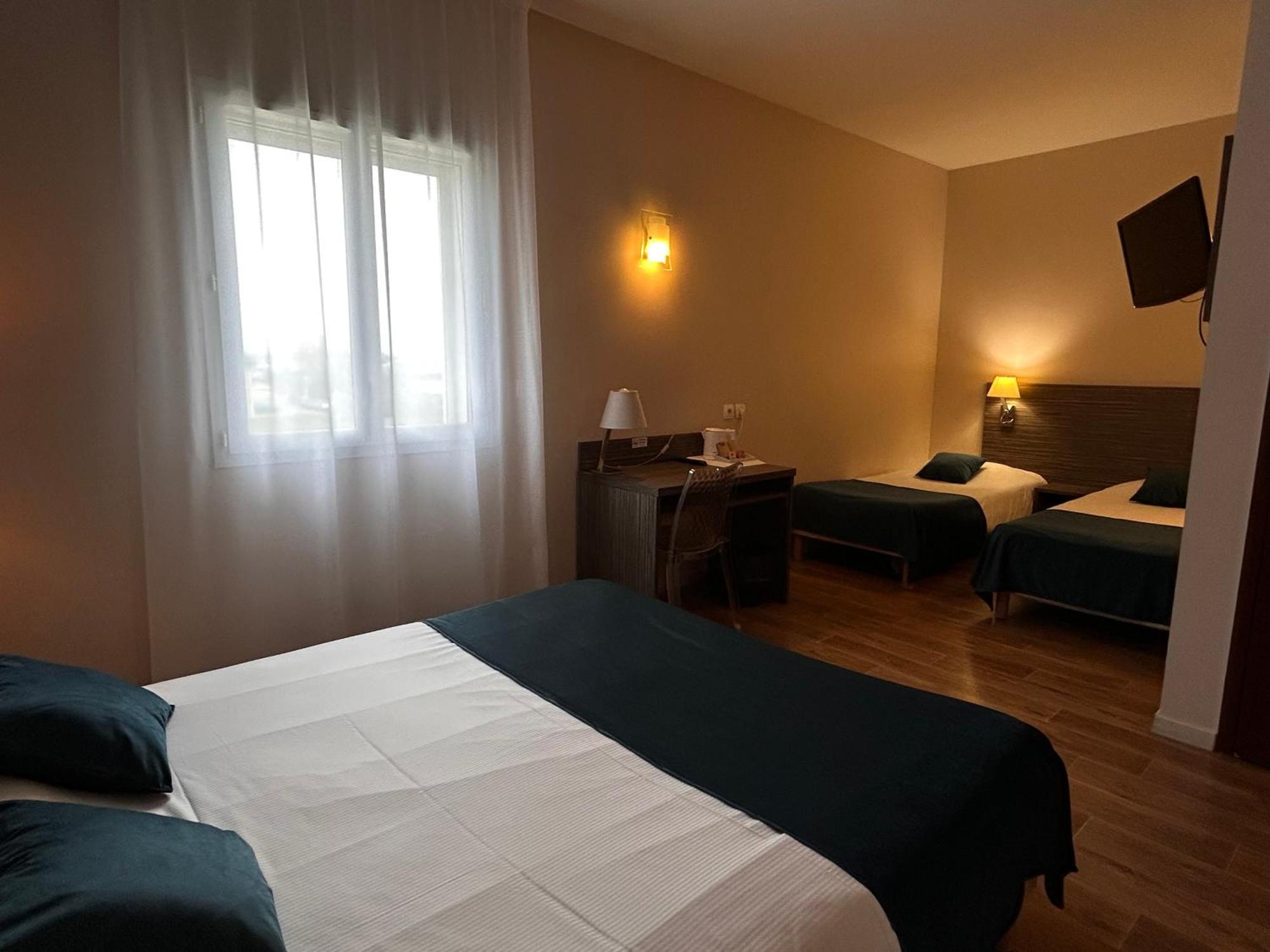 Hotel Caiman Pierrelatte Exteriér fotografie
